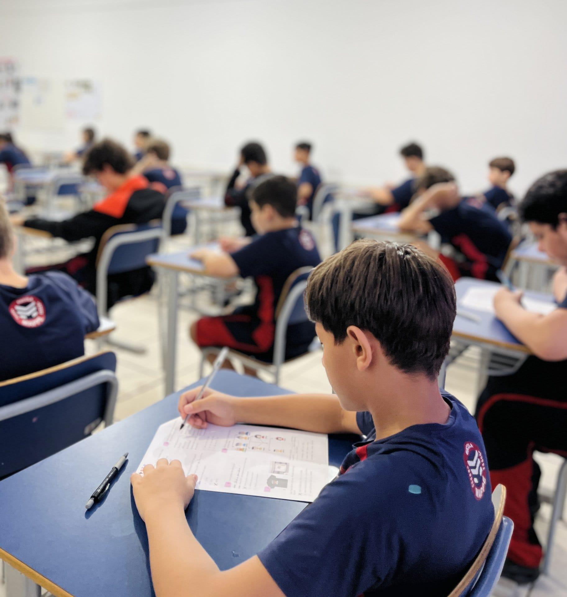 Parceria com o Anglo desde 2004